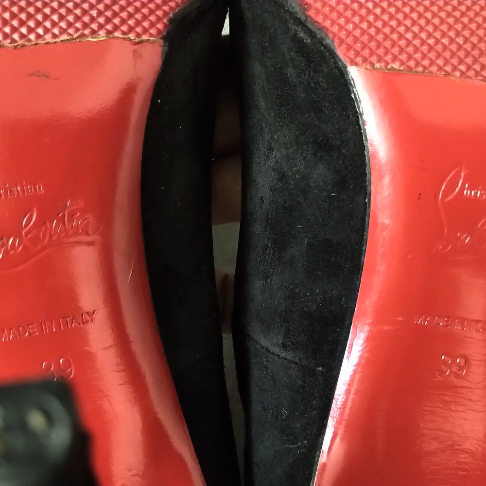 Christian Louboutin Black Suede Classic Pumps - Picture 9 of 12